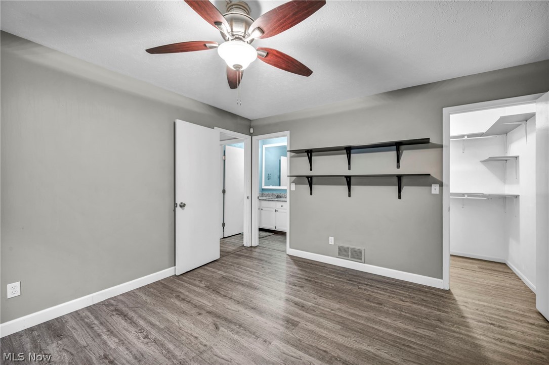 1251 W 70th Street Cleveland OH 44102