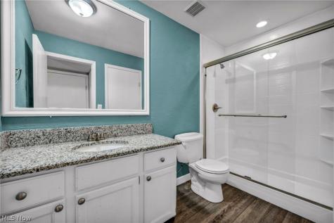 1251 W 70th Street Cleveland OH 44102