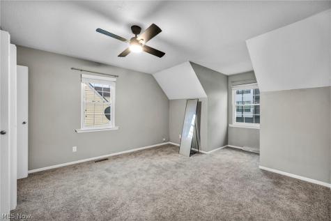 1251 W 70th Street Cleveland OH 44102