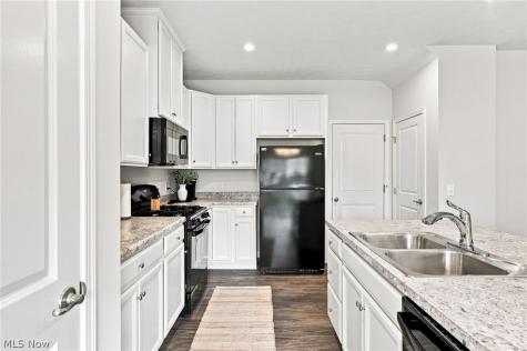 172 Forecastle Trail Medina OH 44256