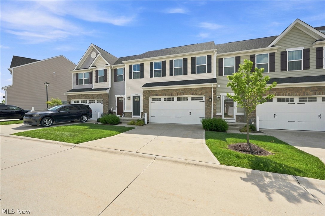 172 Forecastle Trail Medina OH 44256