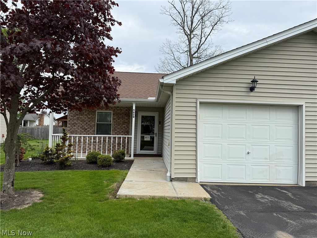 5820 Callaway Circle Austintown OH 44515