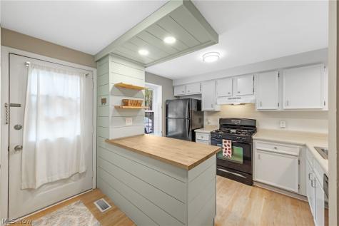 3848 Lake Run Boulevard Stow OH 44224