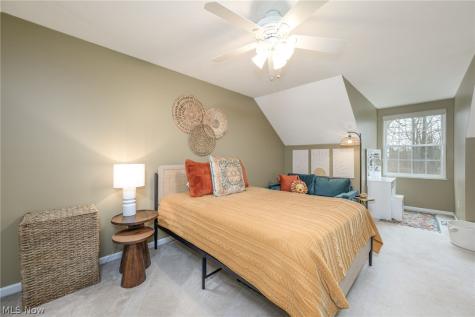 448 E Reserve Drive Cuyahoga Falls OH 44223