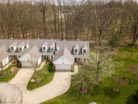 448 E Reserve Drive Cuyahoga Falls OH 44223