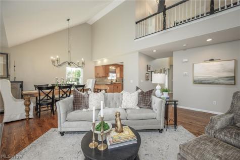448 E Reserve Drive Cuyahoga Falls OH 44223