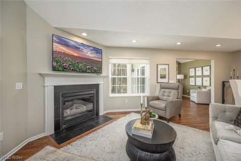 448 E Reserve Drive Cuyahoga Falls OH 44223