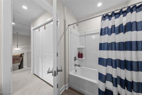 1131 Bean Lane Akron OH 44313