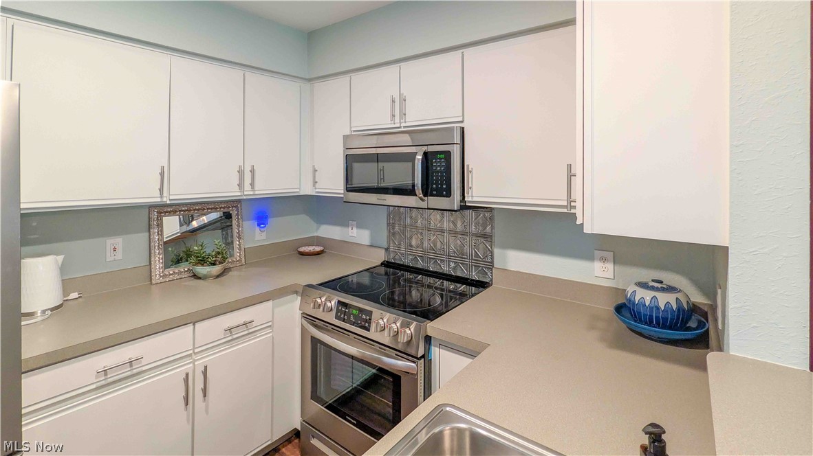 3865 E Vineyard Drive Port Clinton OH 43452