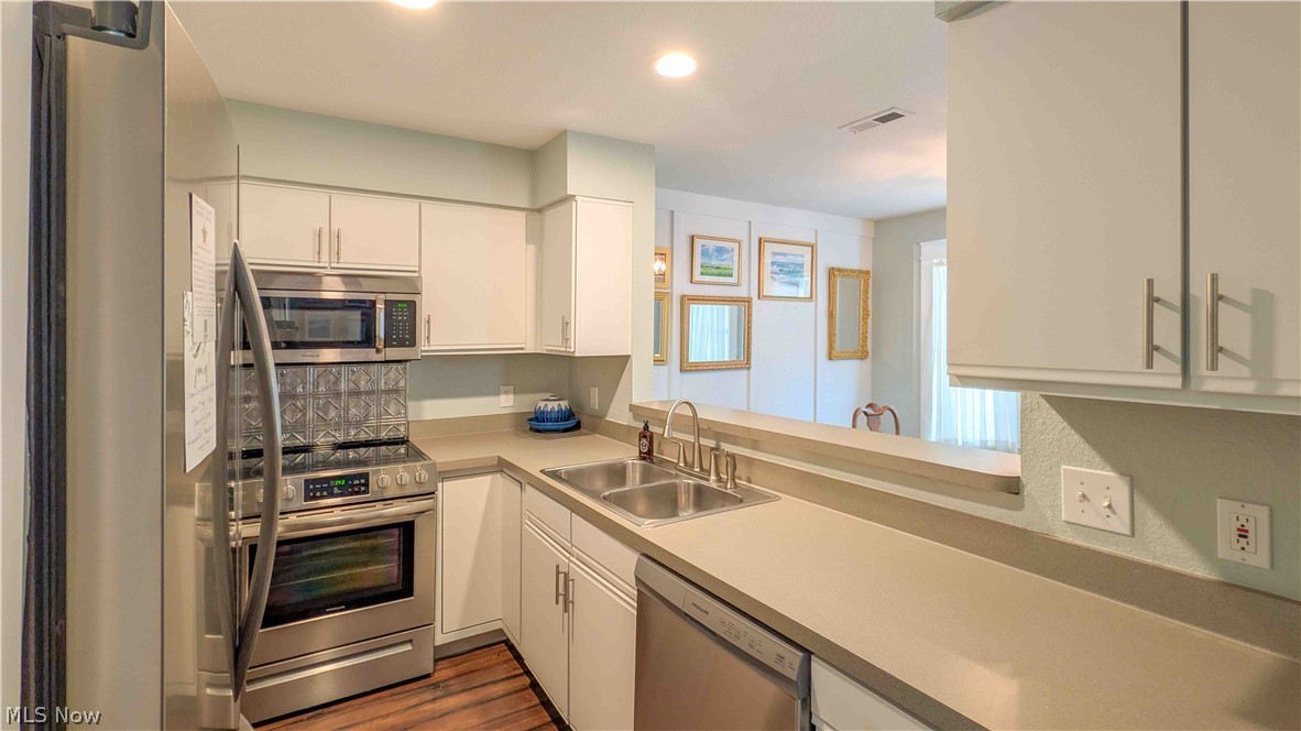 3865 E Vineyard Drive Port Clinton OH 43452