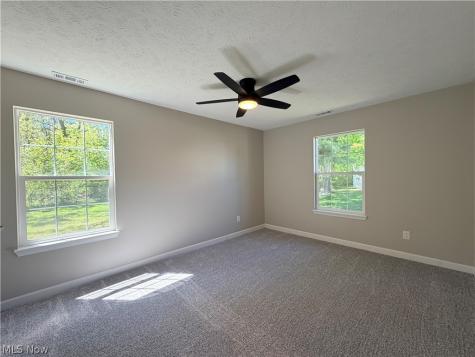 616 N Creek Drive Painesville OH 44077