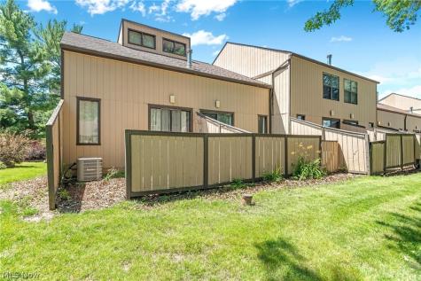 621 Center Avenue Cuyahoga Falls OH 44221