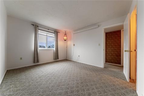 12029 Clifton Boulevard Lakewood OH 44107