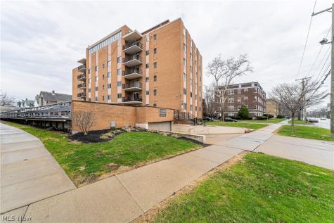 12029 Clifton Boulevard Lakewood OH 44107