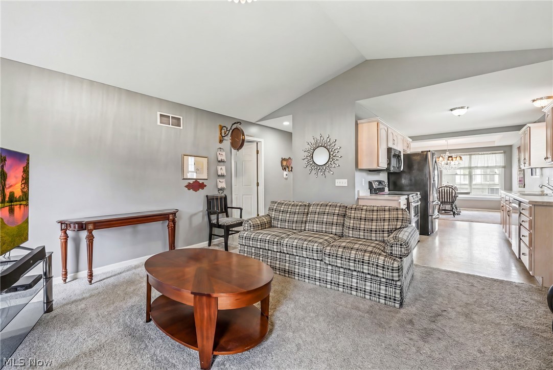 603 S Raccoon Road Austintown OH 44515