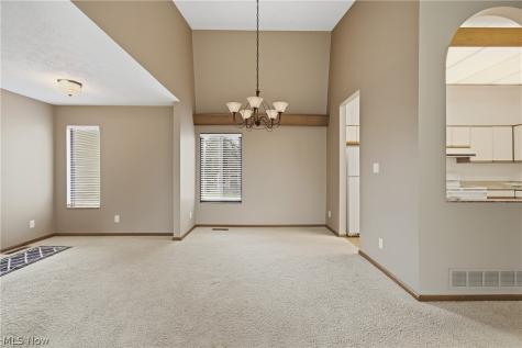 4557 Saint James Circle NW Canton OH 44708