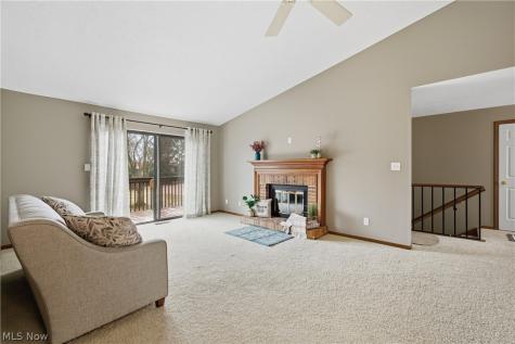 4557 Saint James Circle NW Canton OH 44708
