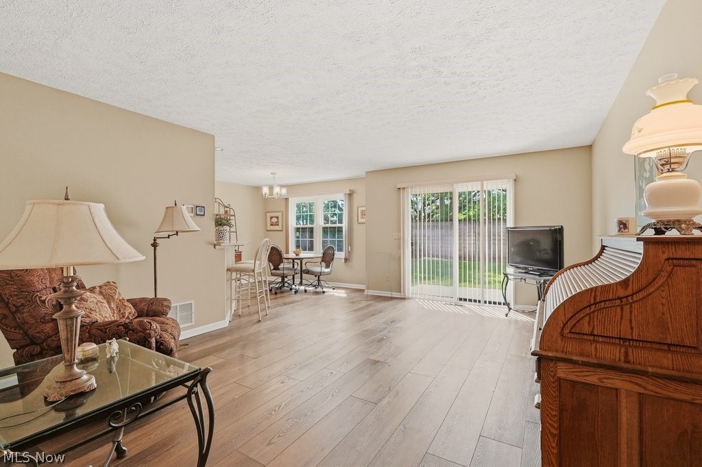 5653 Gateway Lane Brook Park OH 44142