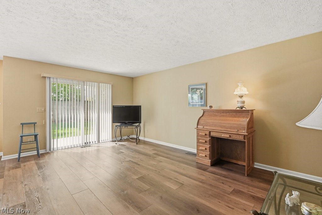 5653 Gateway Lane Brook Park OH 44142