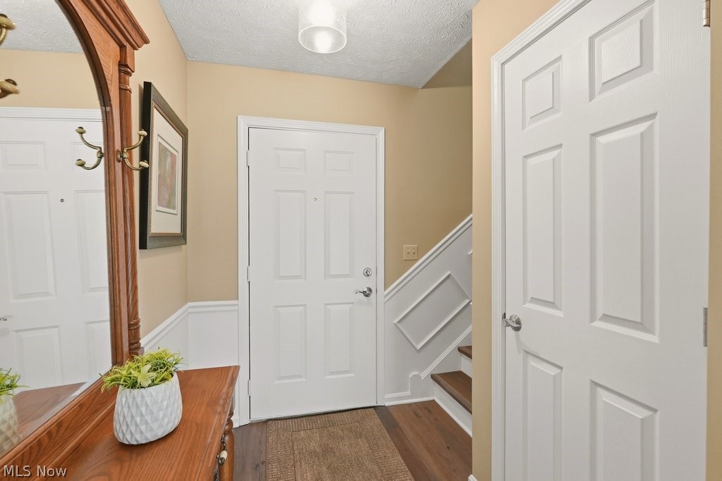 5653 Gateway Lane Brook Park OH 44142