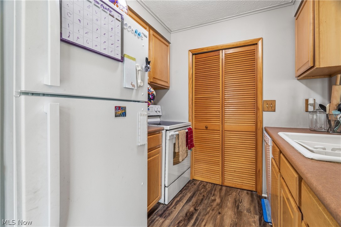 2551 Royal County Down Uniontown OH 44685