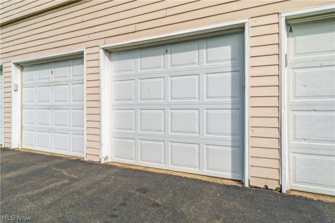 2551 Royal County Down Uniontown OH 44685
