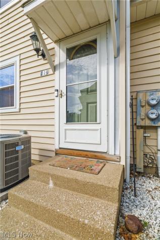 2551 Royal County Down Uniontown OH 44685