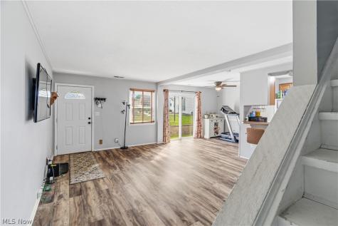 2551 Royal County Down Uniontown OH 44685