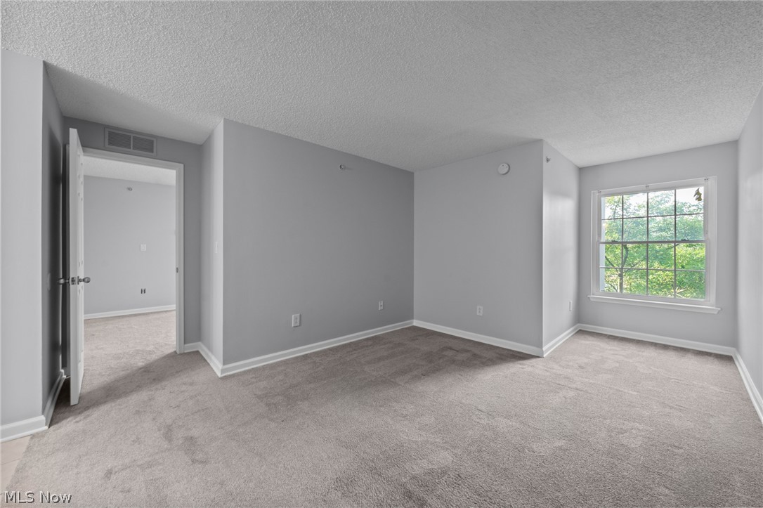 220 Fox Hollow Drive Mayfield Heights OH 44124