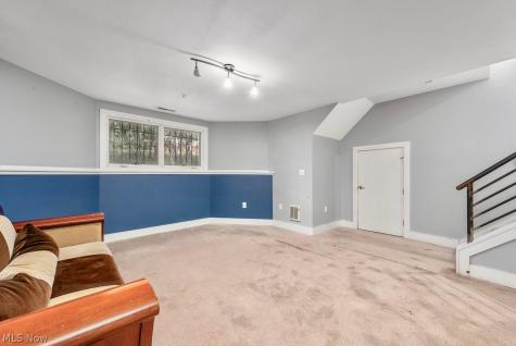 1517 W 32nd Street Cleveland OH 44113