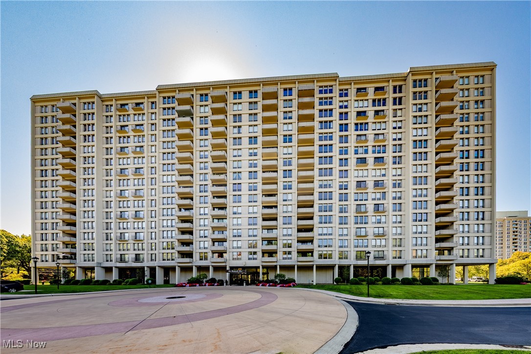1 Bratenahl Place Bratenahl OH 44108