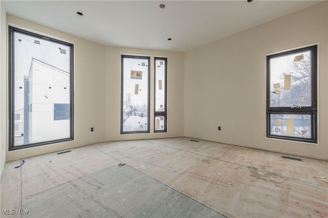 5217 Herman Avenue Cleveland OH 44102