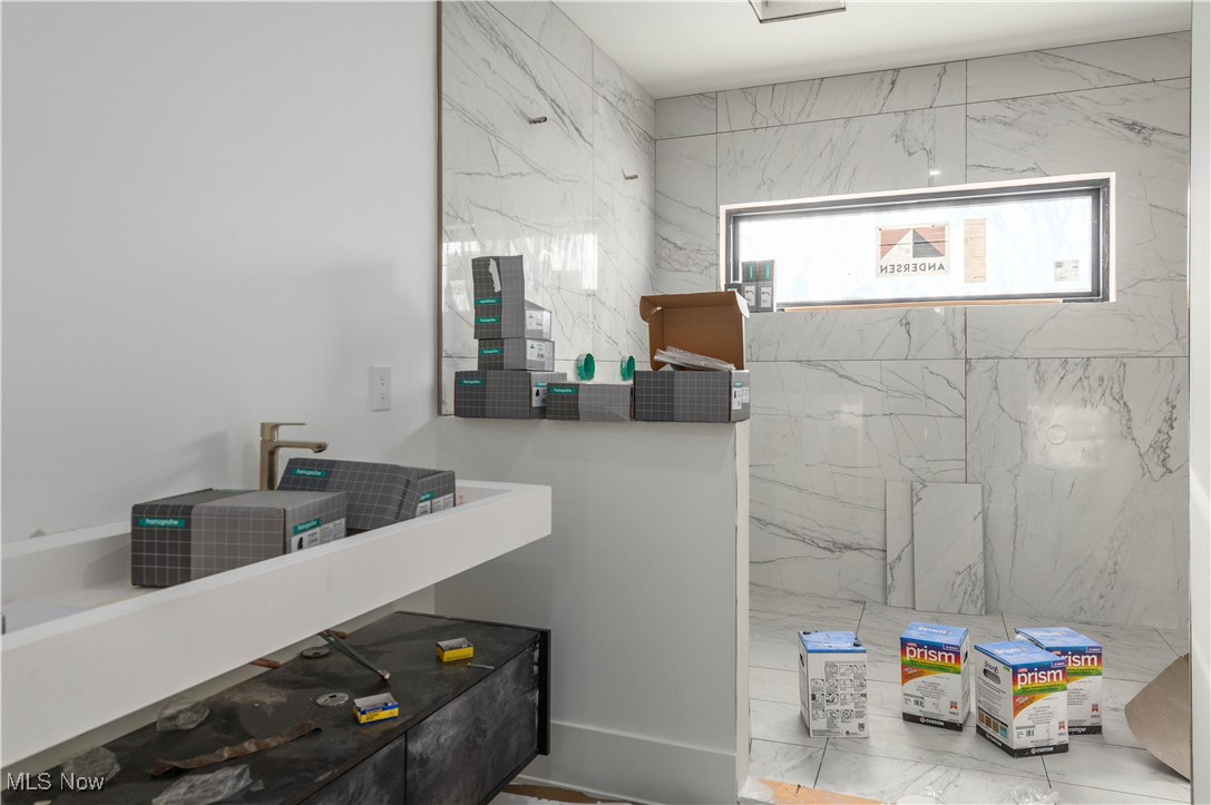 5217 Herman Avenue Cleveland OH 44102