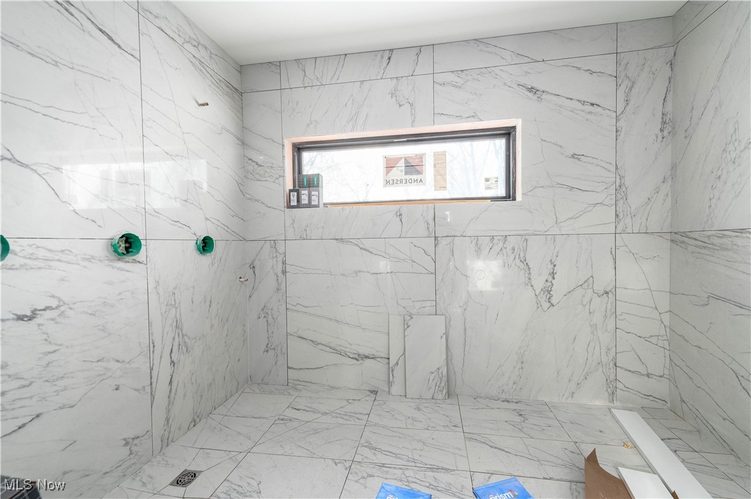 5217 Herman Avenue Cleveland OH 44102