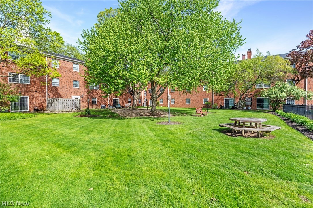 2885 Pease Drive Rocky River OH 44116