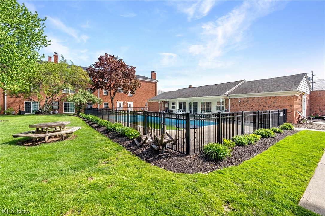 2885 Pease Drive Rocky River OH 44116