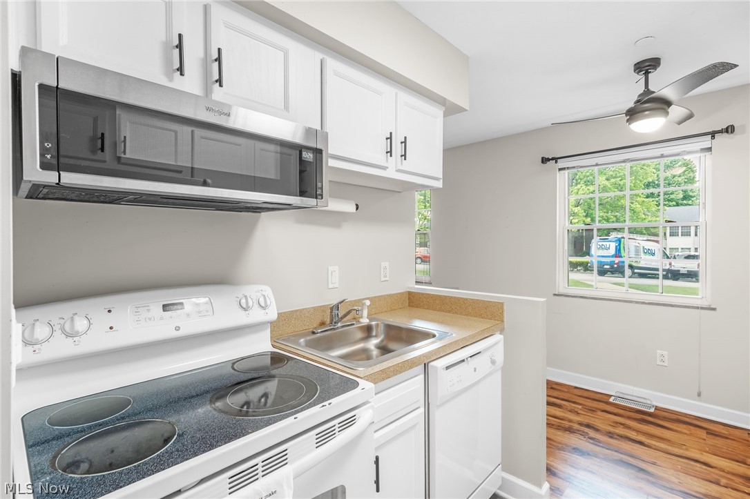 2885 Pease Drive Rocky River OH 44116
