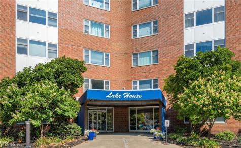 11850 Edgewater Drive Lakewood OH 44107