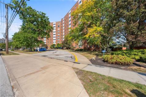 11850 Edgewater Drive Lakewood OH 44107