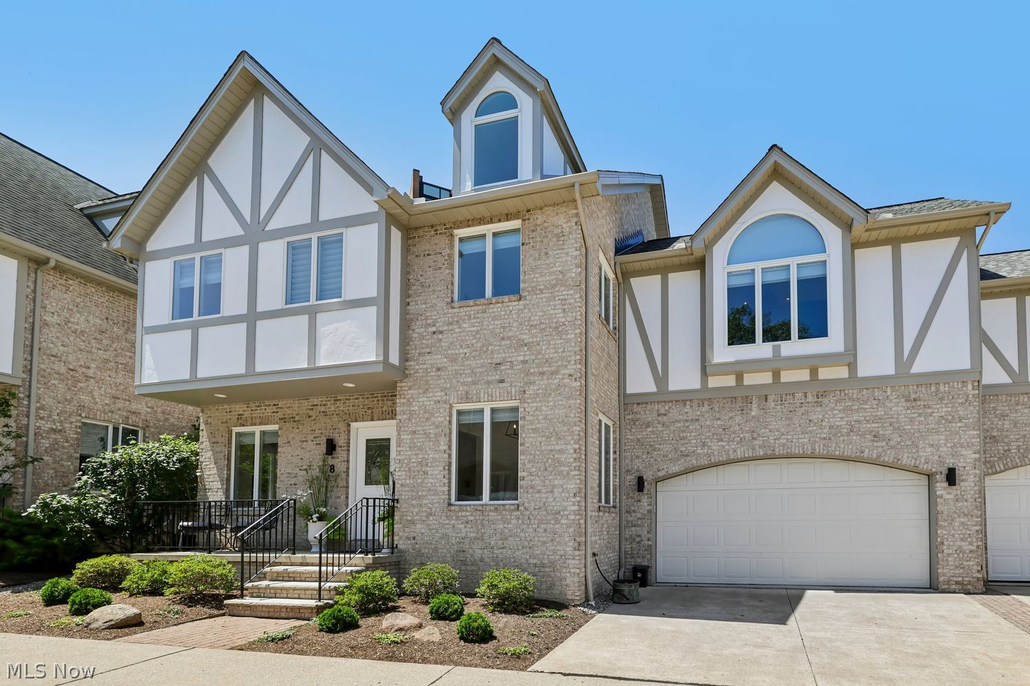22480 Lake Road Rocky River OH 44116