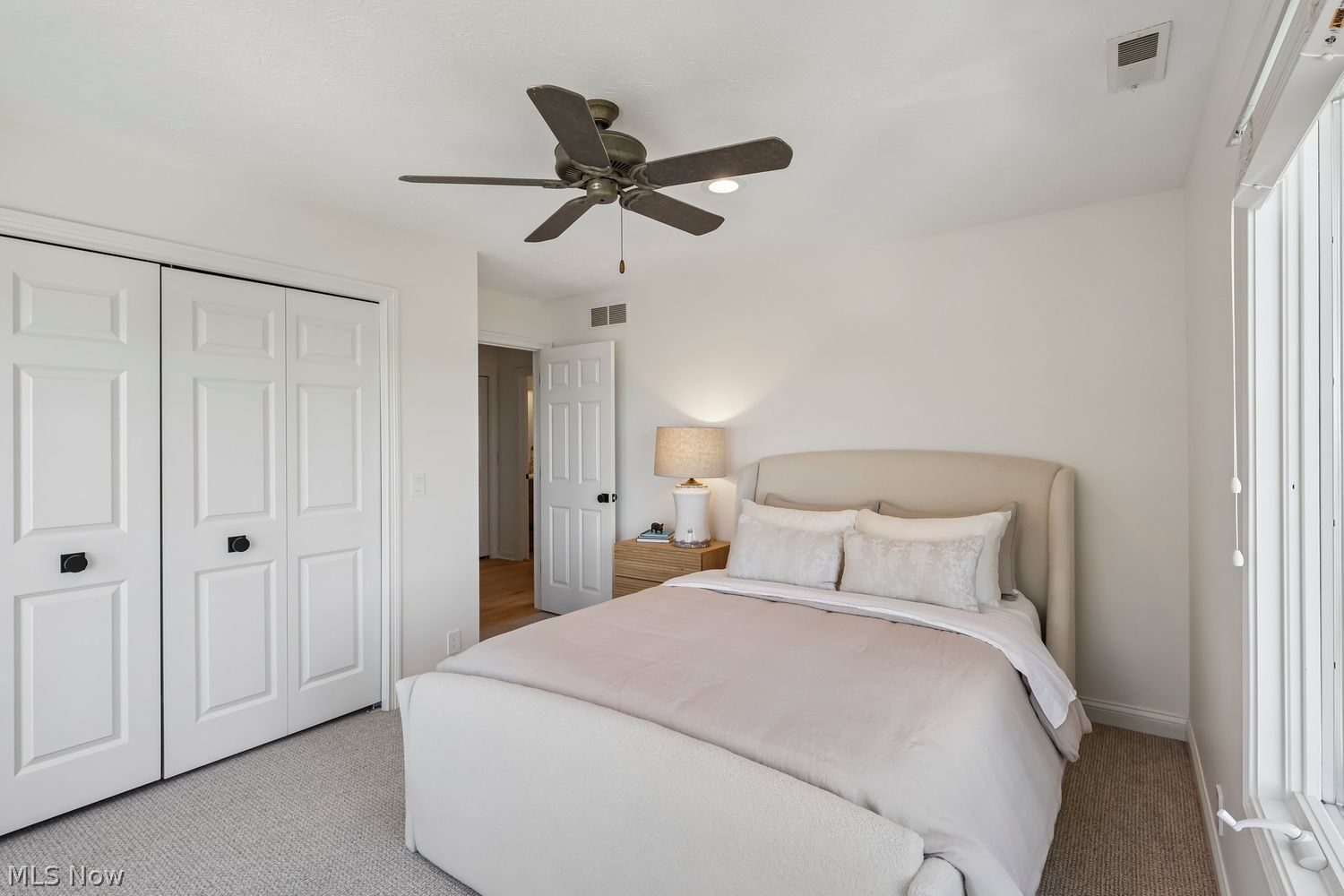 22480 Lake Road Rocky River OH 44116