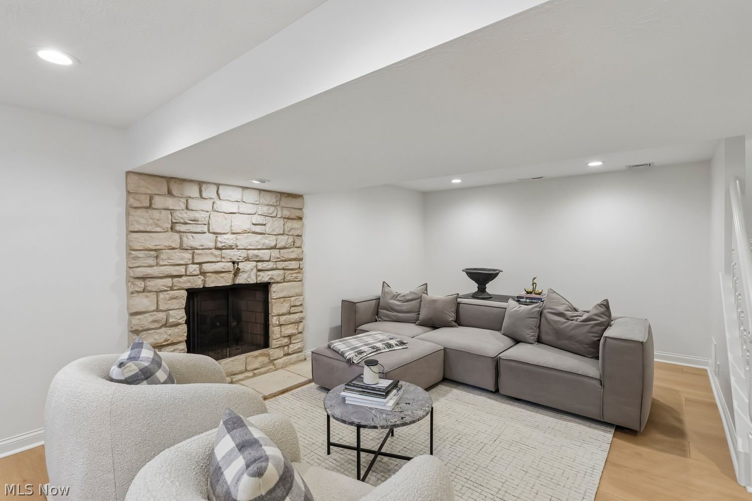 22480 Lake Road Rocky River OH 44116