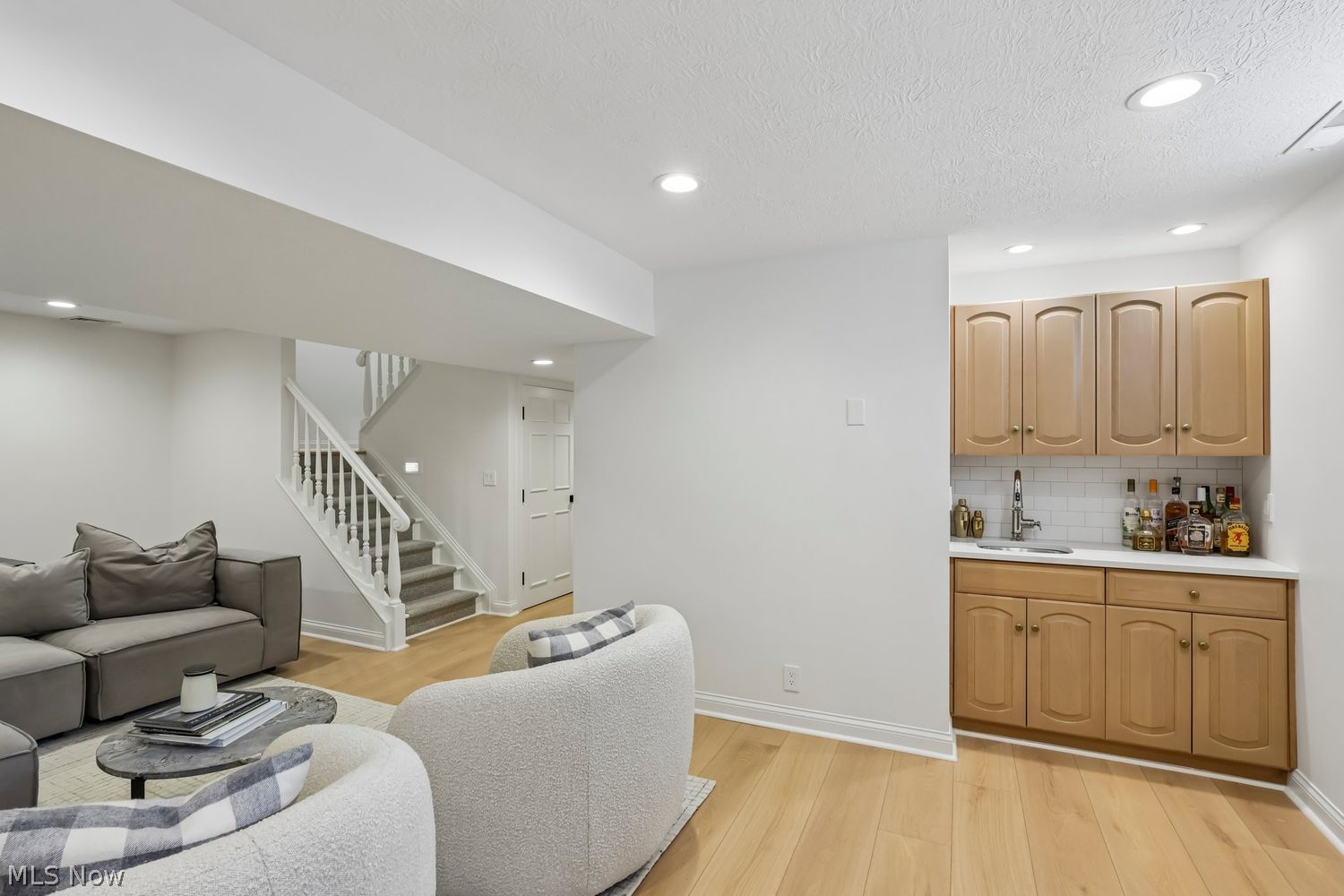 22480 Lake Road Rocky River OH 44116