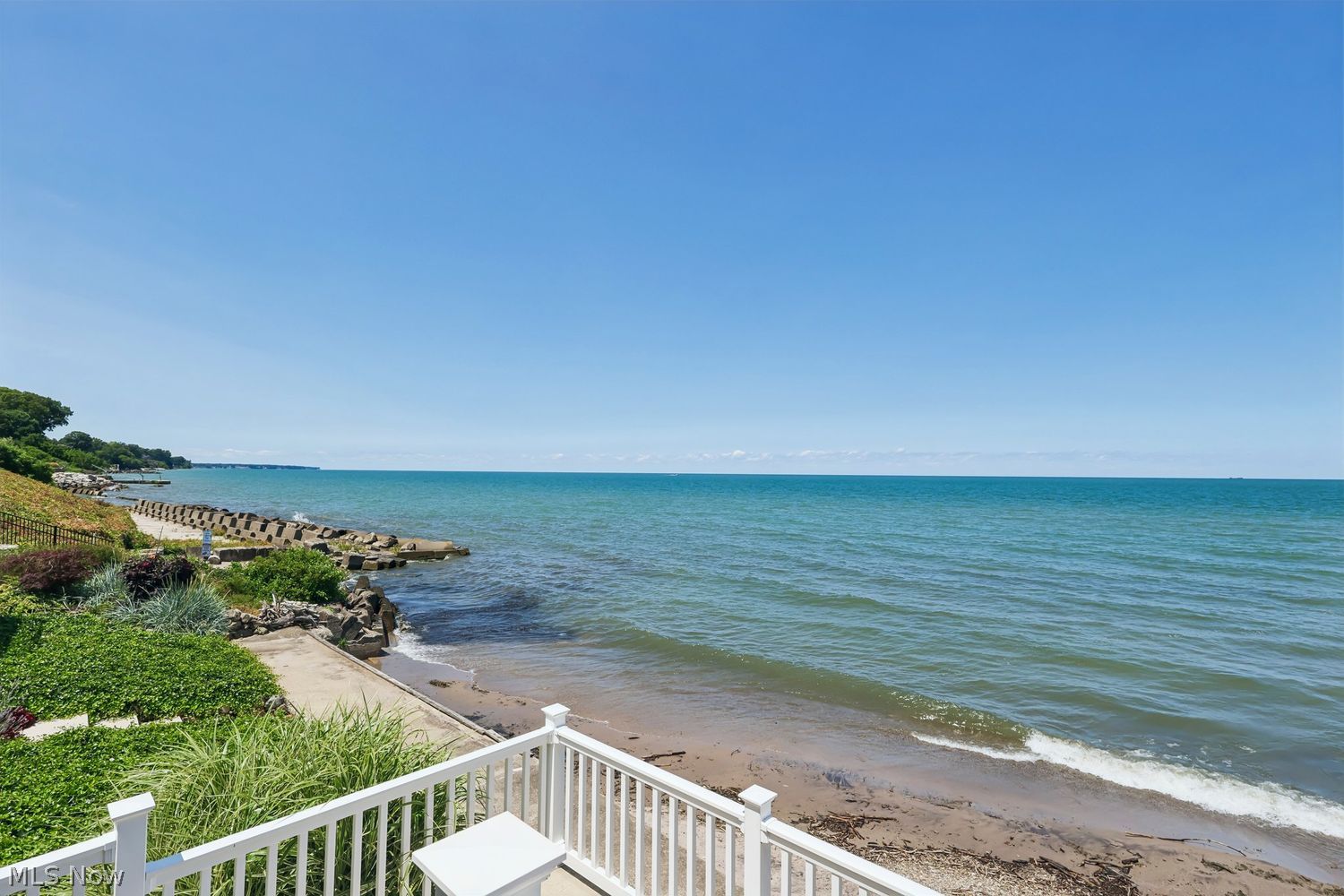 22480 Lake Road Rocky River OH 44116