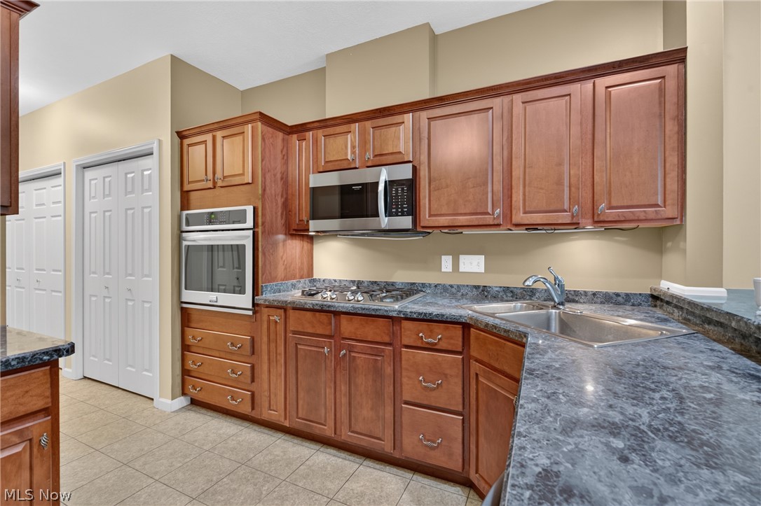 5645 Clingan Road Struthers OH 44471