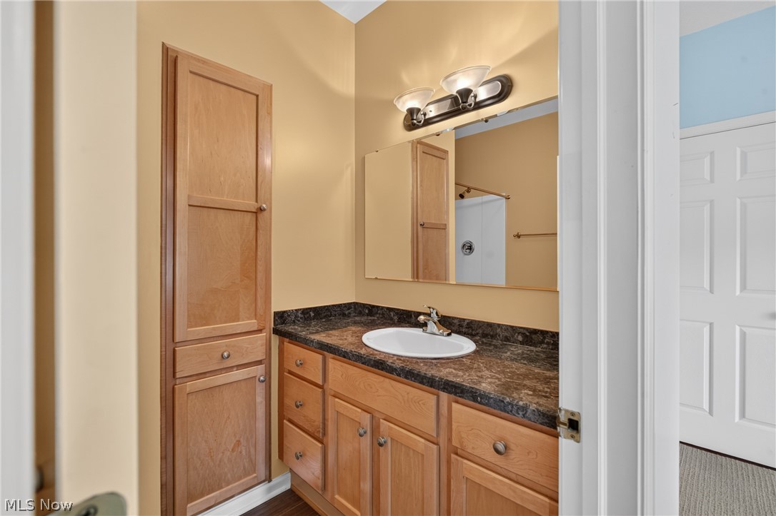 5645 Clingan Road Struthers OH 44471