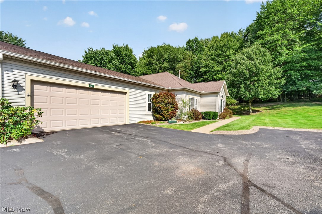 5645 Clingan Road Struthers OH 44471