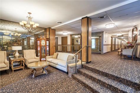 255 N Portage Path Akron OH 44303