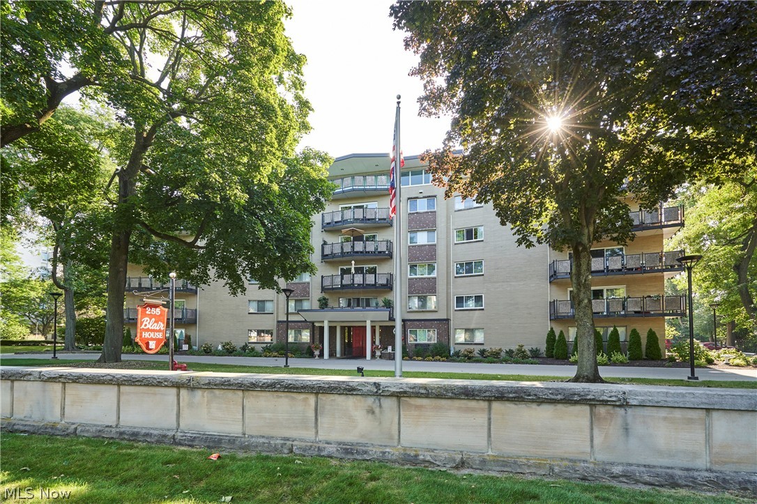 255 N Portage Path Akron OH 44303