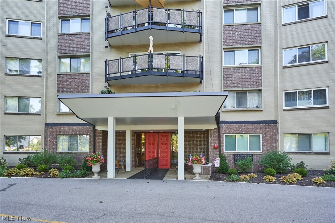 255 N Portage Path Akron OH 44303